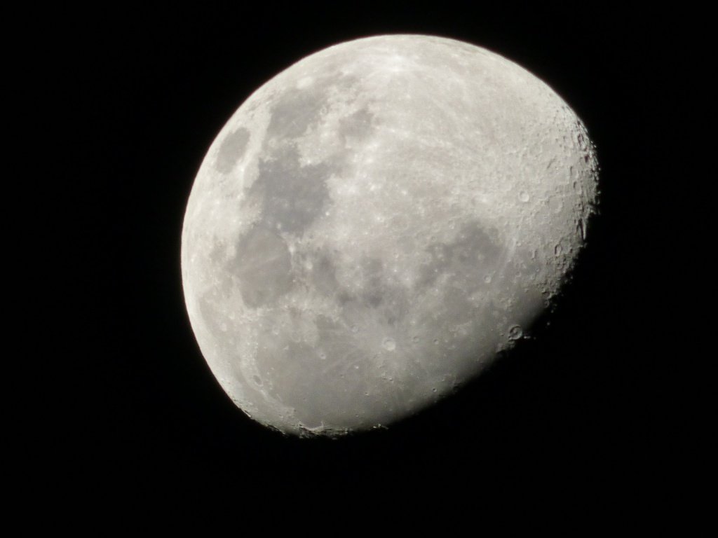 macro moon night ©www.jenniferramirezbaulch.com